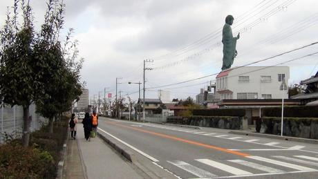 さざなみ街道大仏.jpg