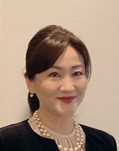 経営哲学学会誌に粟屋仁美教授の書評が掲載されました